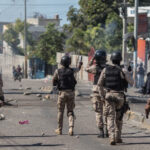 Fegyveresek fosztottak ki egy segélyekkel teli konténert Haitin