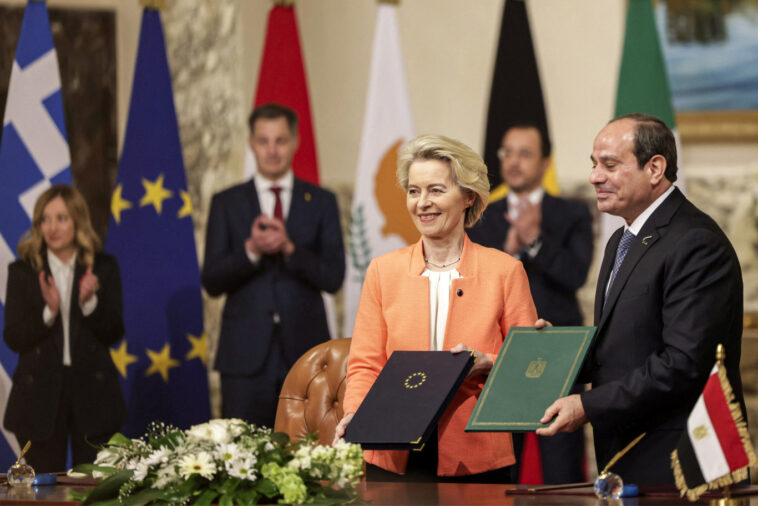 Az unió ad 7 milliárd eurót Egyiptomnak, hogy tartsa távol a bevándorlókat Európától