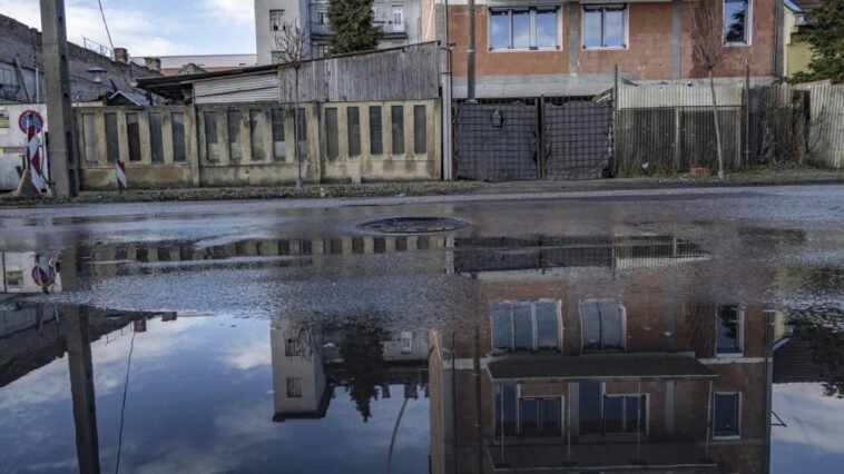 Horváth Csaba siet Lázár tárcája segítségére a rákosrendezői lakók ügyében