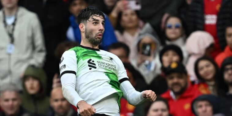 Szoboszlai remekelt, a félpályáról lőtt gólt a Liverpoolnak a Manchester United sztárja