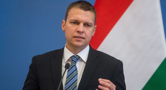 Menczer Tamás keményen kiosztotta Magyar Pétert – videó