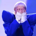 Botrány az Eurovízión: kizárták a holland énekest