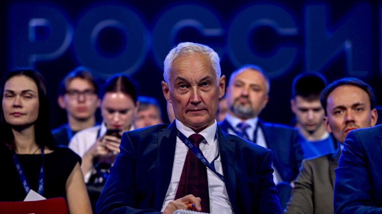 Putyin leváltja Szergej Sojgut