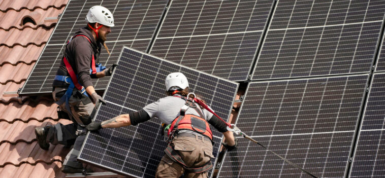 Több száz vállalkozó várja a napelemes pénzét az államtól