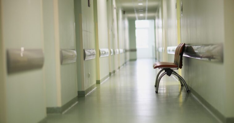 Szakemberhiány miatt bezárták a veszprémi kórház teljes urológiai osztályát