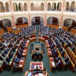 Parlament: Ungár szerint valószínűleg újraszámlálás lesz Budapesten