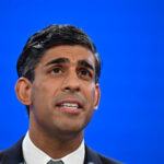 Négy férfi betört a brit miniszterelnökhöz