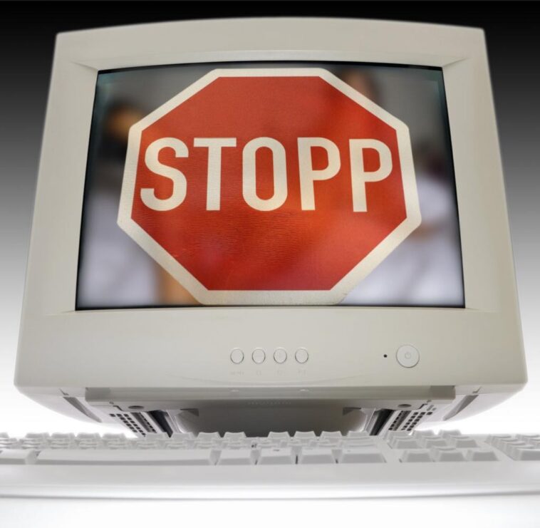 Bejelentés: megszűnik a kötelező akciózás a boltokba