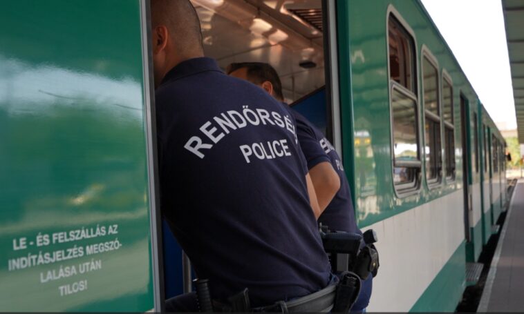 “Egy férfi segíteni próbált nekünk, erre lelökték a szerelvényről” – fokozottan ellenőrzi a rendőrség a két legproblémásabb HÉV-vonalat (Videó)