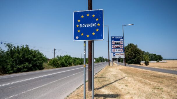 Átfogó változásra készülhetnek a Szlovákiában bevásárló magyarok