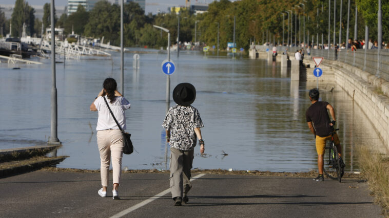 Vonul el az árhullám, kezdődik a kárelhárítás