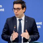 Védelmi alkut ajánl az EU Trumpnak, hogy elkerülje a kereskedelmi háborút