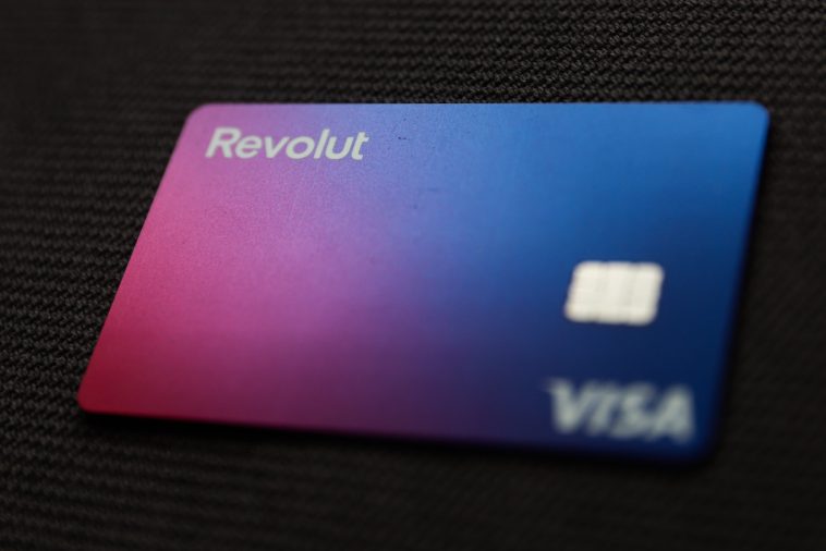 Ideiglenesen leállítja kriptoszolgáltatásait Magyarországon a Revolut