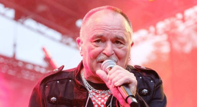 Nagy Feró is üzent Azahriah-nak