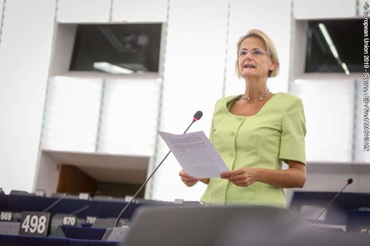 Brüsszel hátba szúrta az európai gazdákat