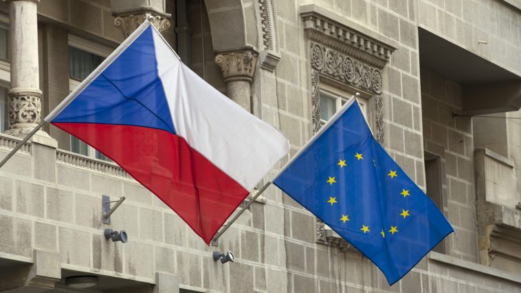 Itt a bejelentés: az egyik NATO-tag nem vásárol fegyvereket Ukrajnának