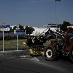 Ilyen még nem történt Franciaországban: szimbolikus csapást mért a kormányra félmillió gazda