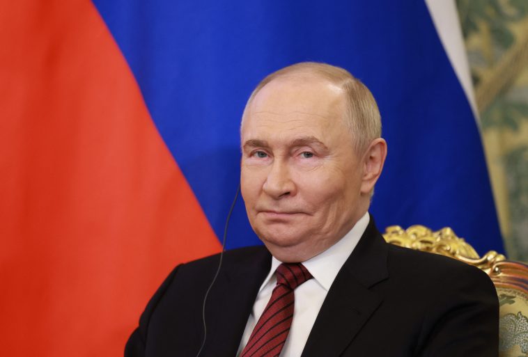 A Kreml szóvivője szerint Putyin kész lenne tárgyalni, csak most fontosabb, hogy „Moszkva elérje a céljait”