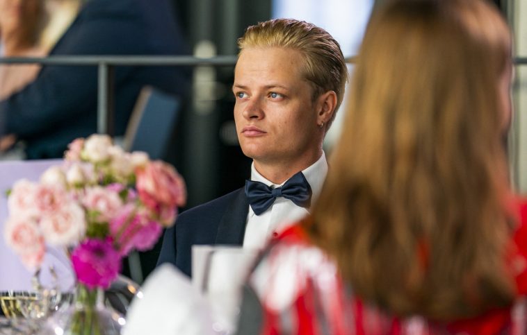 Nemi erőszakkal és családon belüli erőszakkal vádolják a norvég trónörökös fiát