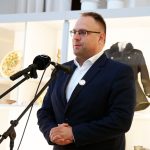 A szolnoki polgármestert sem engedték be a városa befogadó otthonába