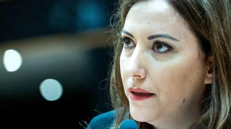 Ez a baloldali lap betiltaná a jobboldali politikusokat