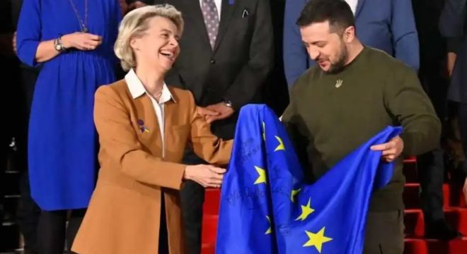 Szijjártó szerint Zelenszkij és Ursula egyeztetett az olajvezeték elleni támadásról