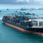 Putyint ölelve nyújt kezet Trumpnak a feltörekvő nagyhatalom vezére