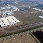 Ezért települ Magyarországra ennyi, élvonalbeli autógyár