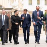 Az amerikaiak árulásáról és Zelenszkij megóvásáról beszéltek az európai vezetők egy kiszivárgott feljegyzés szerint