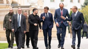 Az amerikaiak árulásáról és Zelenszkij megóvásáról beszéltek az európai vezetők egy kiszivárgott feljegyzés szerint