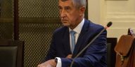 Andrej Babiš bejelentette, hogy megválik az Agrofert holdingtól, hogy kormányfő lehessen