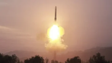 Mindenki retteghet? Ez Oroszország új nukleáris rakétája