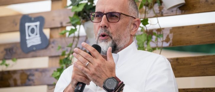 Kelemen Hunor találkozik Magyar Péterrel, de az ismeretlen Tisza Pártért egyelőre nem adja fel a Fideszt