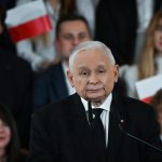 Orbán lengyel barátja, Jarosław Kaczyński szerint a magyar társadalom, ami megválasztotta Magyar Pétert, „egy kicsit beteg”