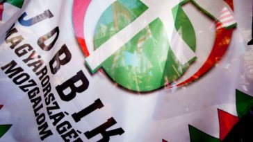 Elvek helyett opportunizmus – A divat-jobboldaliak útja a Gárdától Magyar Péterig