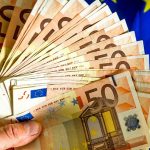 Történelmi mélyponton a hrivnya az euróval szemben