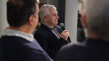 Baloldali elemző mondta ki: megdőlt az a vád, hogy Orbán Viktor diktatúrát épített ki