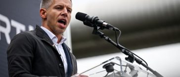 Tik-tak, ketyeg az óra: veszélyben Magyar Péter egyik legnagyobb ígérete