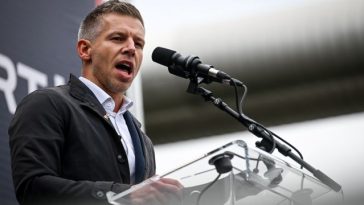 Tik-tak, ketyeg az óra: veszélyben Magyar Péter egyik legnagyobb ígérete