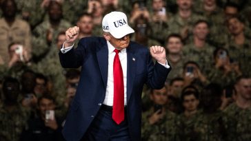 Amerika két hónapja lövi magát lábon, és képtelen elengedni a ravaszt