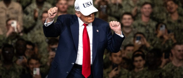 Amerika két hónapja lövi magát lábon, és képtelen elengedni a ravaszt