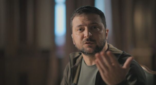 Zelenszkij fenyegetőzik: Senki ne tartózkodjon Moszkvában a győzelem napi ünnepség idején