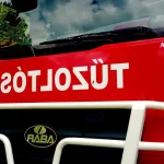 Ablakon menekült ki a hétfős egri család az égő házból