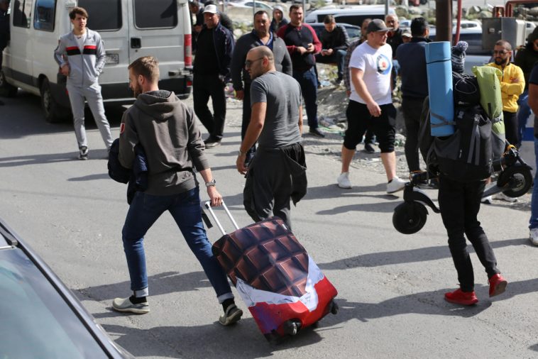 Külföldön sincsenek biztonságban a Putyin háborúja elől menekülő oroszok